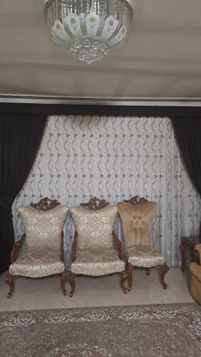 اجاره سالن تجاری