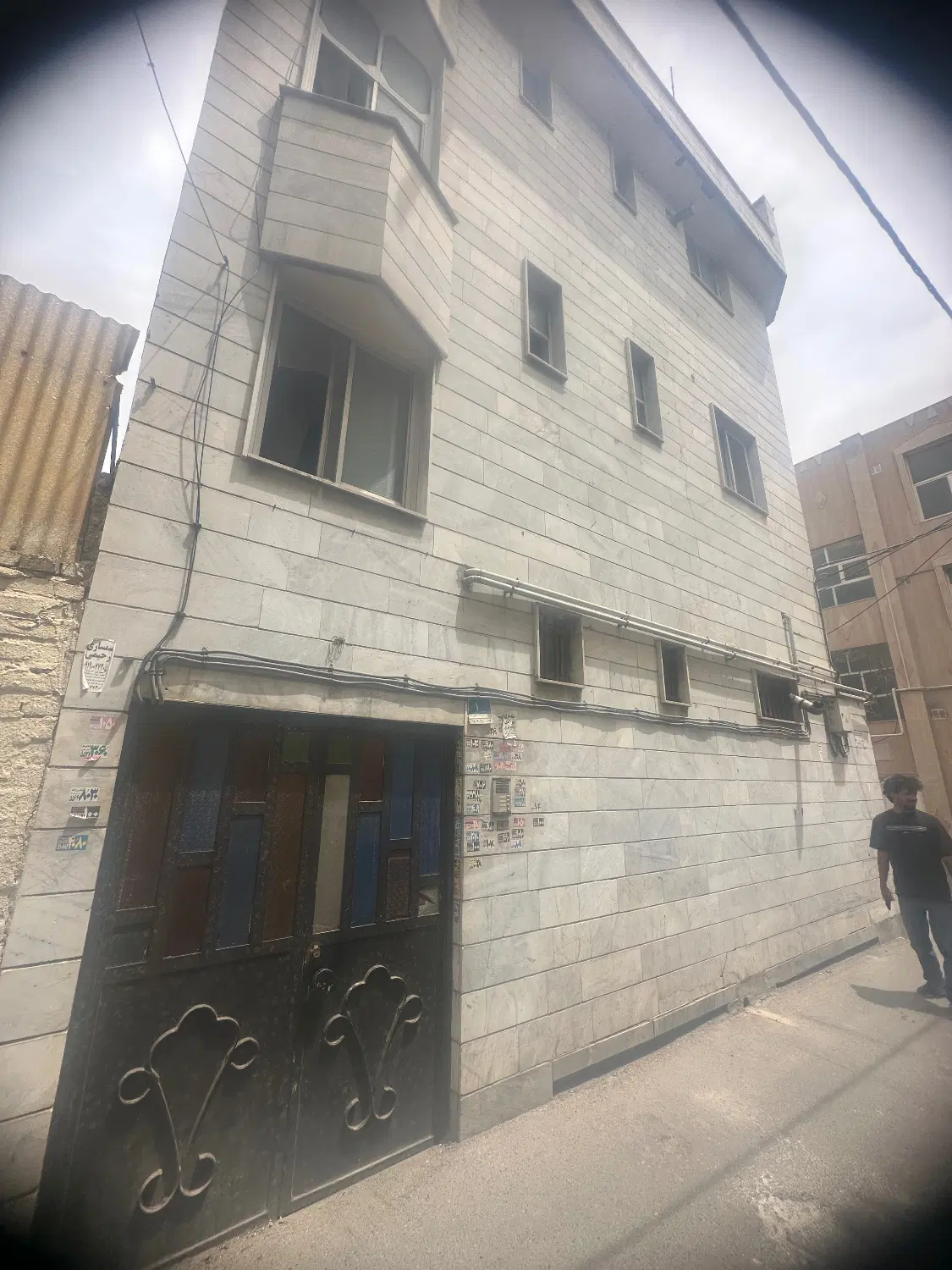 اپارتمان نقلی خیابان خاکدوست