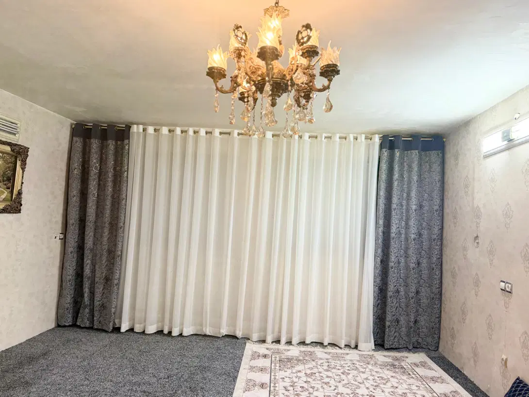 خانه نوساز شیک دوخوابه واقع در ابراهیمیان
