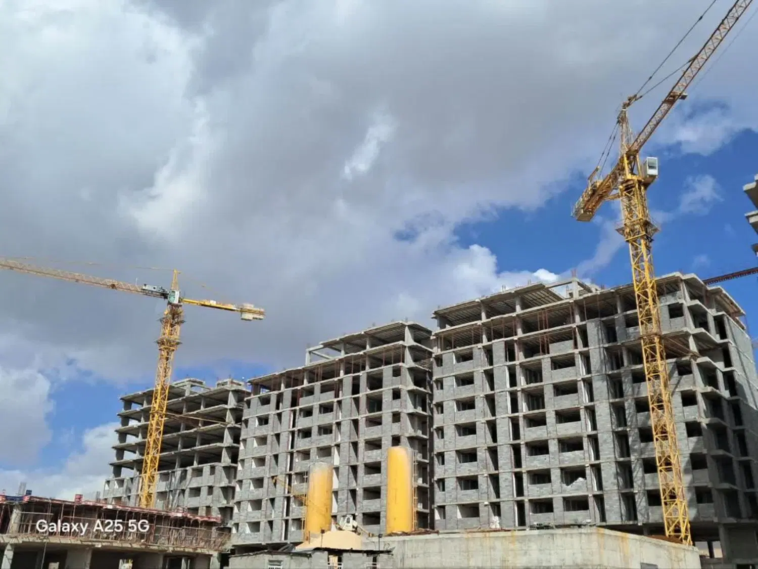 فروش امتیاز آپارتمان سلحشوران نیایش یک صدرا فاز یک