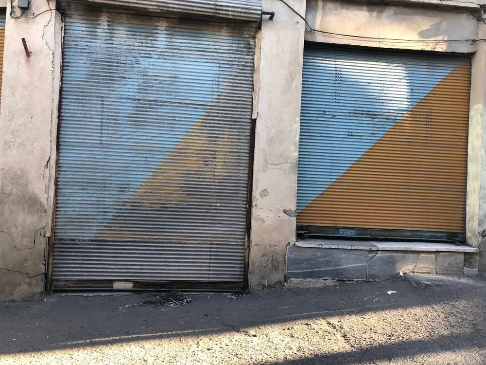 فروش دو باب مغازه بغل هم