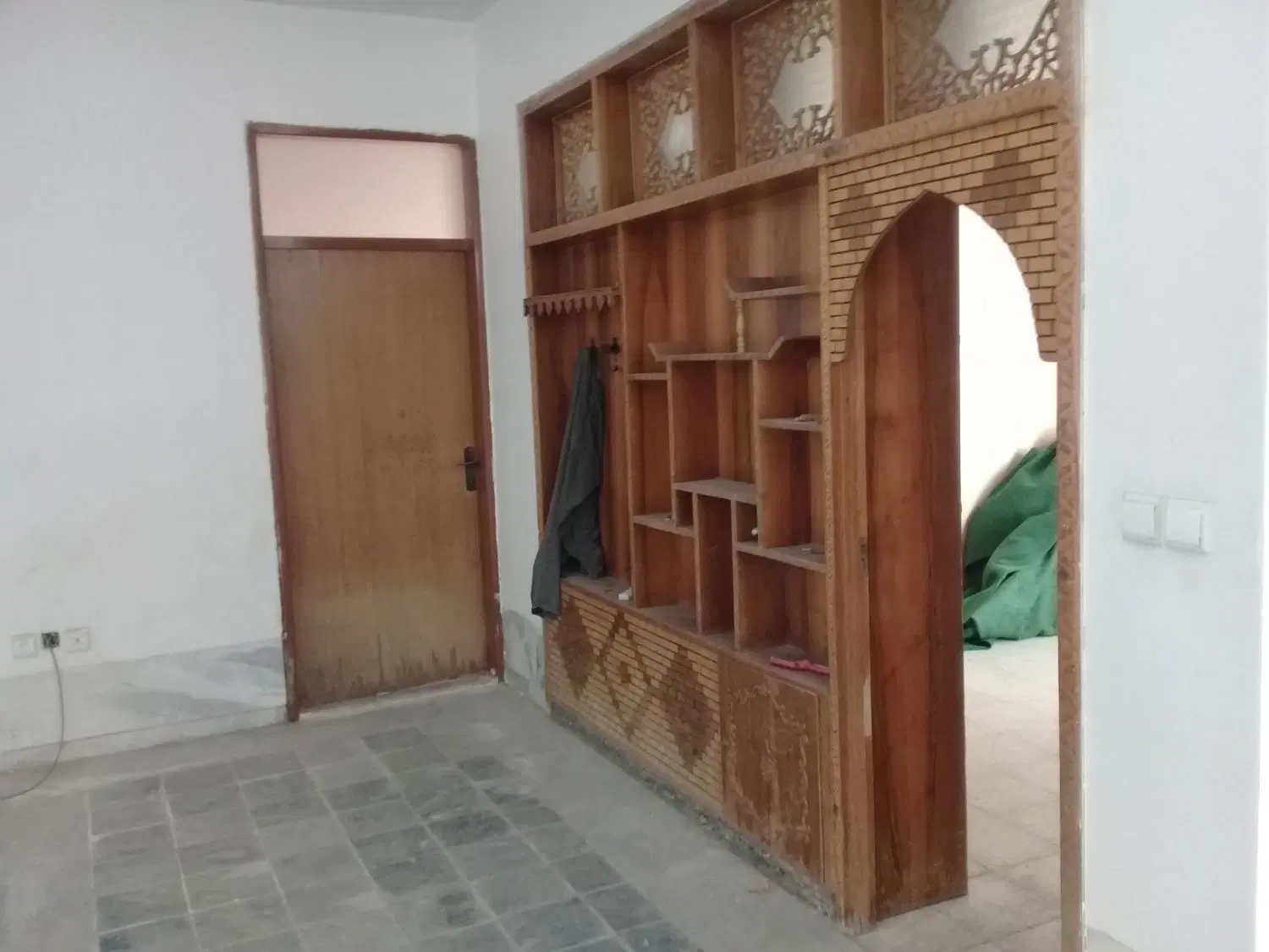 خانه ویلایی ۳۰۰ متر