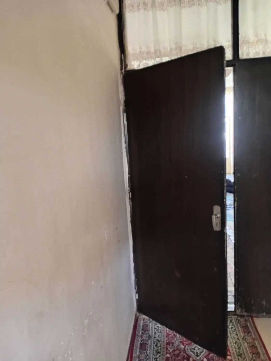 یک واحد همکف مستقل 85متری
