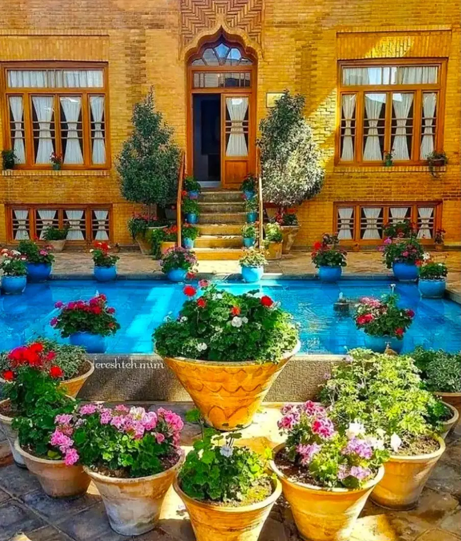 همخونه میخوام