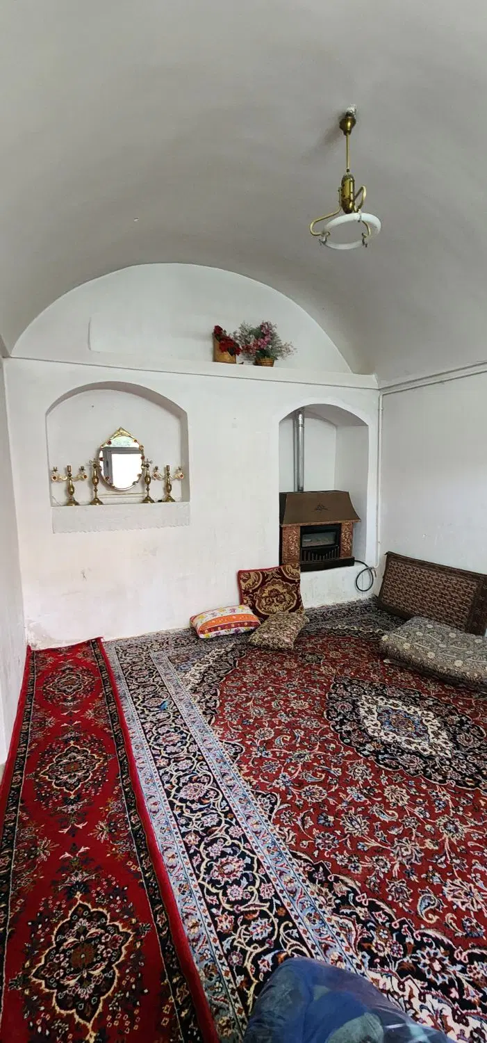 روستای علی اباد، قدیمی ۴۶۷متری