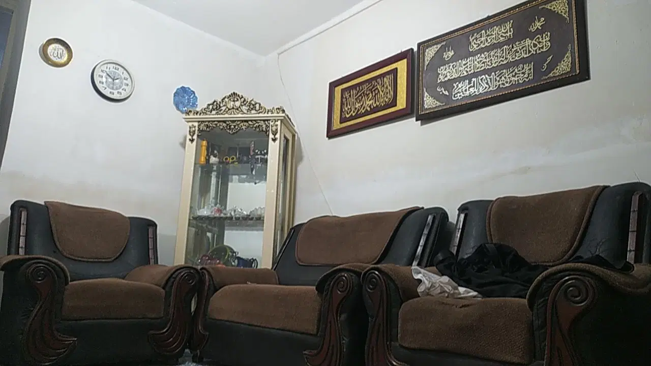 خانه  دو اتاق خواب حال و پذیرایی حیاط ماشین رو
