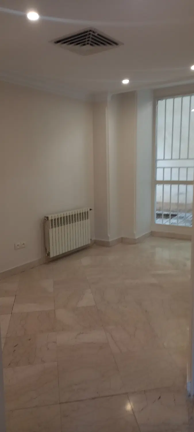 اجاره آپارتمان ۹۷ متری دو خوابه و حیاط دار _ اوین