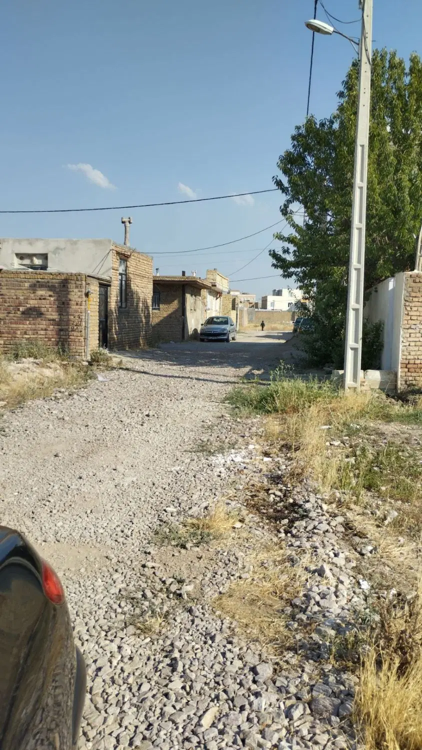 زمین در اسلام آباد۲