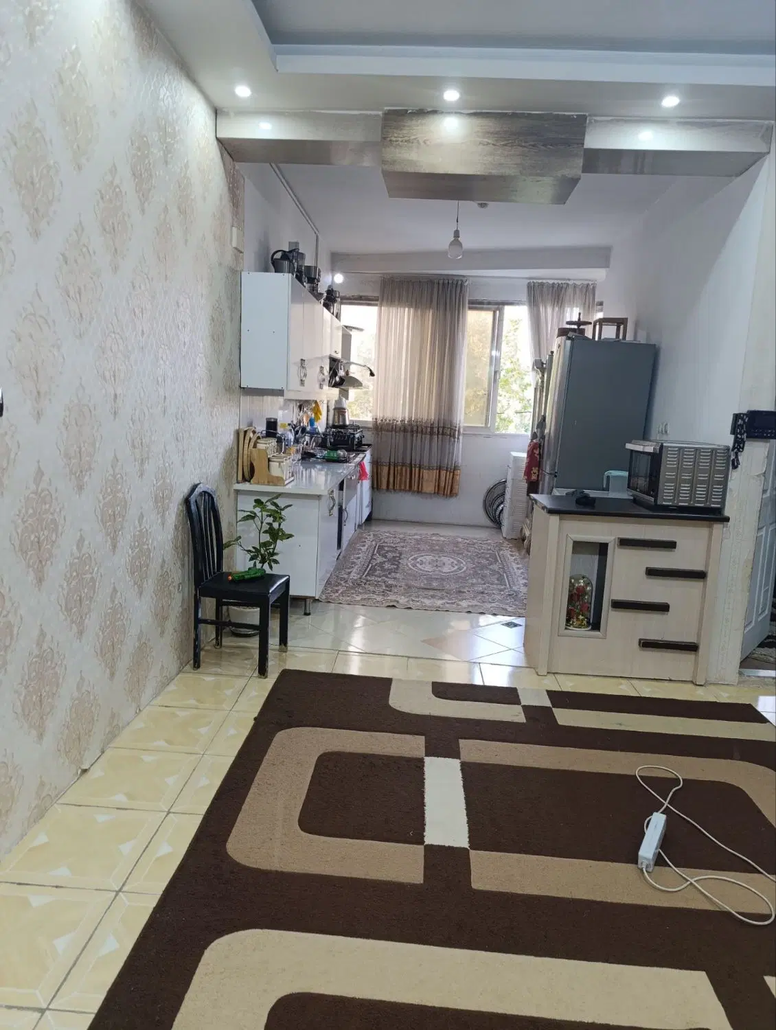 اجاره حاشیه هدایت طبقه اول