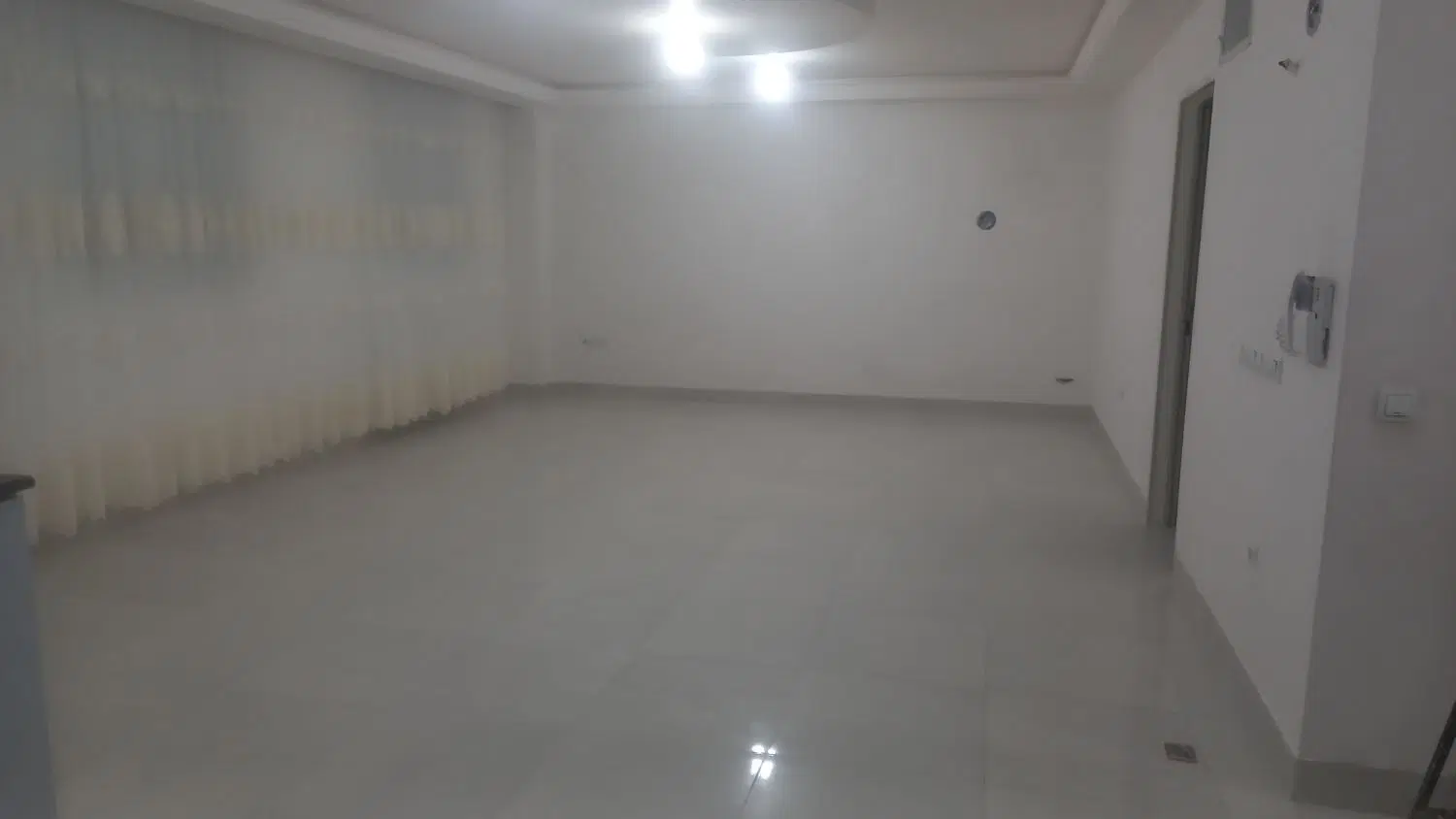 آپارتمان باغ ارتش
