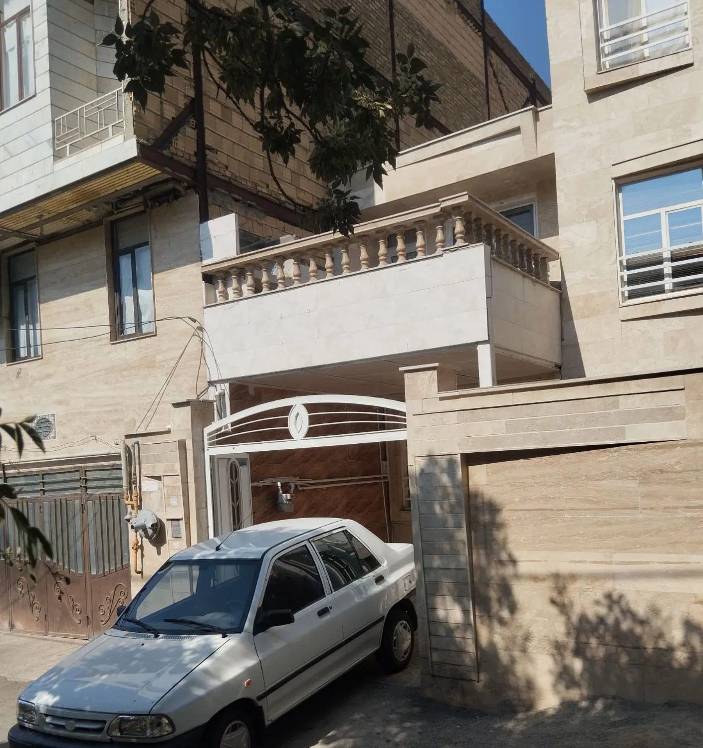 خانه اجاره ای ازناو