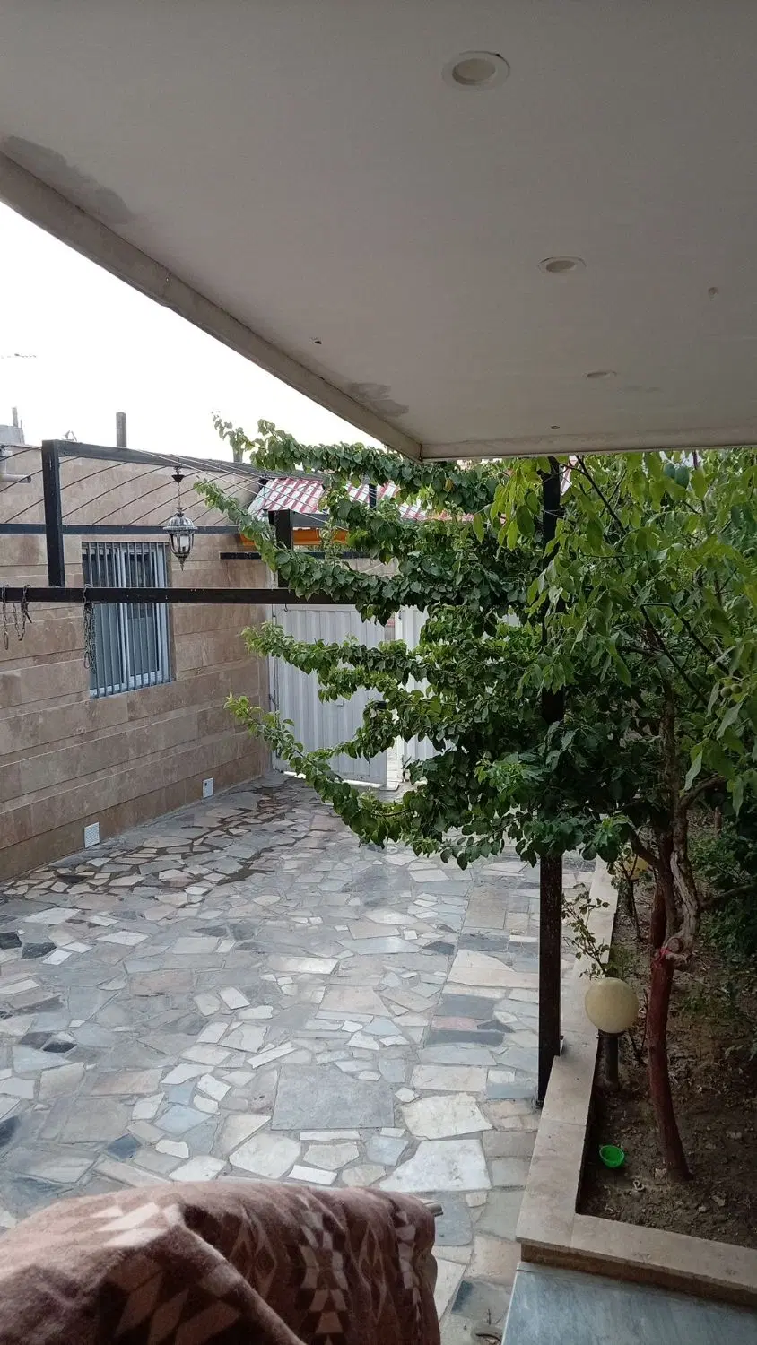 اجاره روزانه هفتگی ویلا دوبلکس دوخوابه حیاط دار