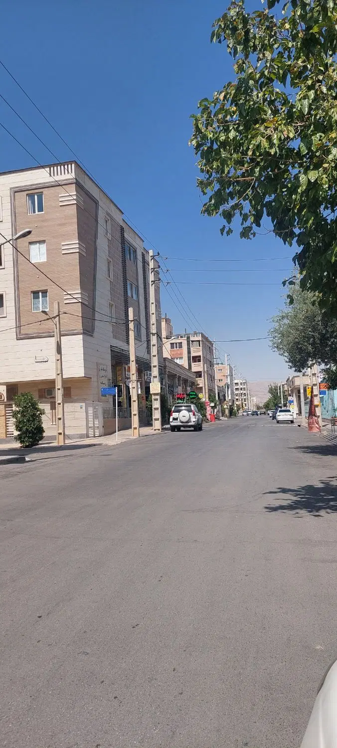 فروش مغازه تجاری خیابان رشد جنوبی۶۴متر سند تک برگ