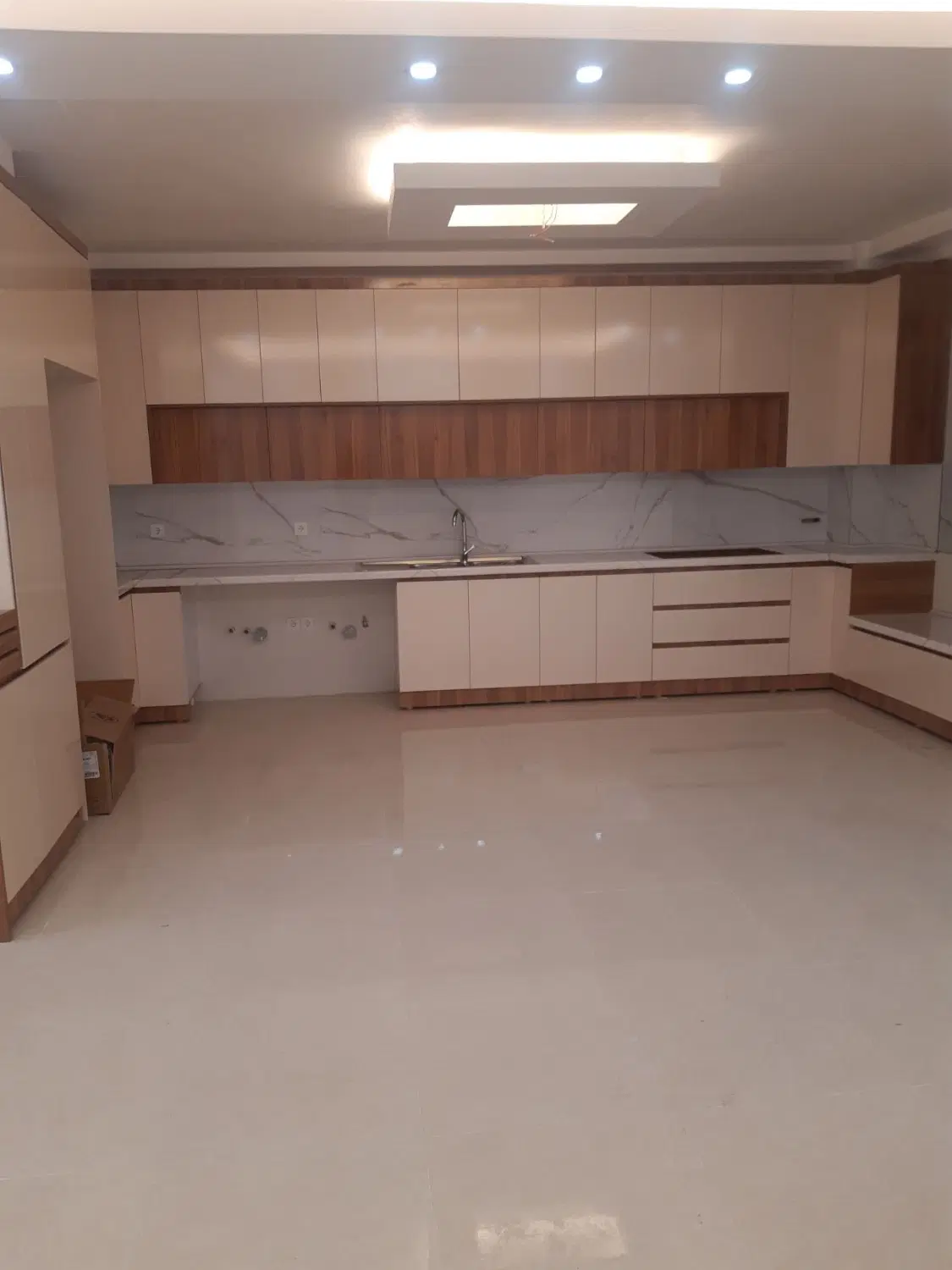 اجاره واحد ویلایی کوی نارون (لوکس و مرتب)
