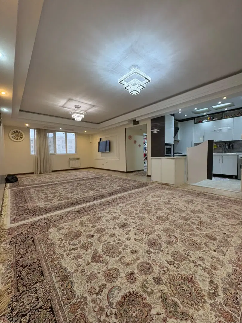 ۹۲ متری فول فلکه ۵