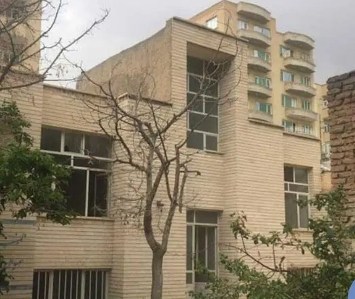 ویلایی کوثر شمالی ( لاله ) پروانه دار