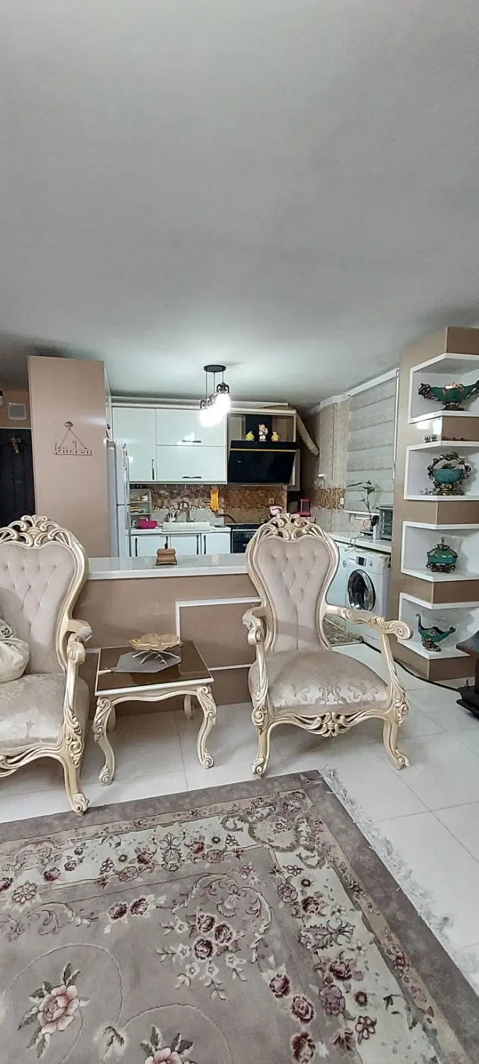 ۸۰ متری در قیامدشت