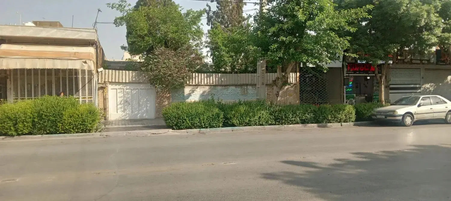 فروش ملک کلنگی ۲۴۰ متری