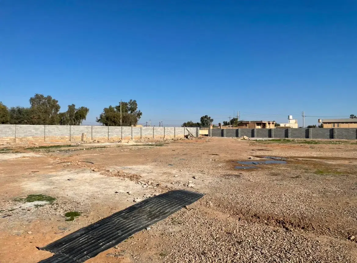 اجاره محوطه کارگاهی ۶۰۰۰ متری محصور