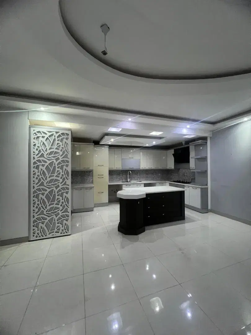 اپارتمان ۱۰۵متری خیابان درختی