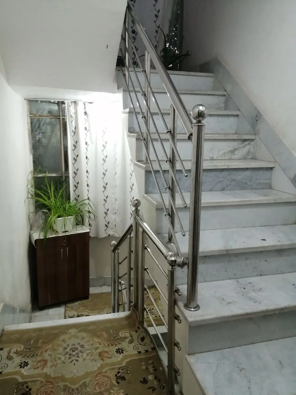 خانه فوشی سه طبقه