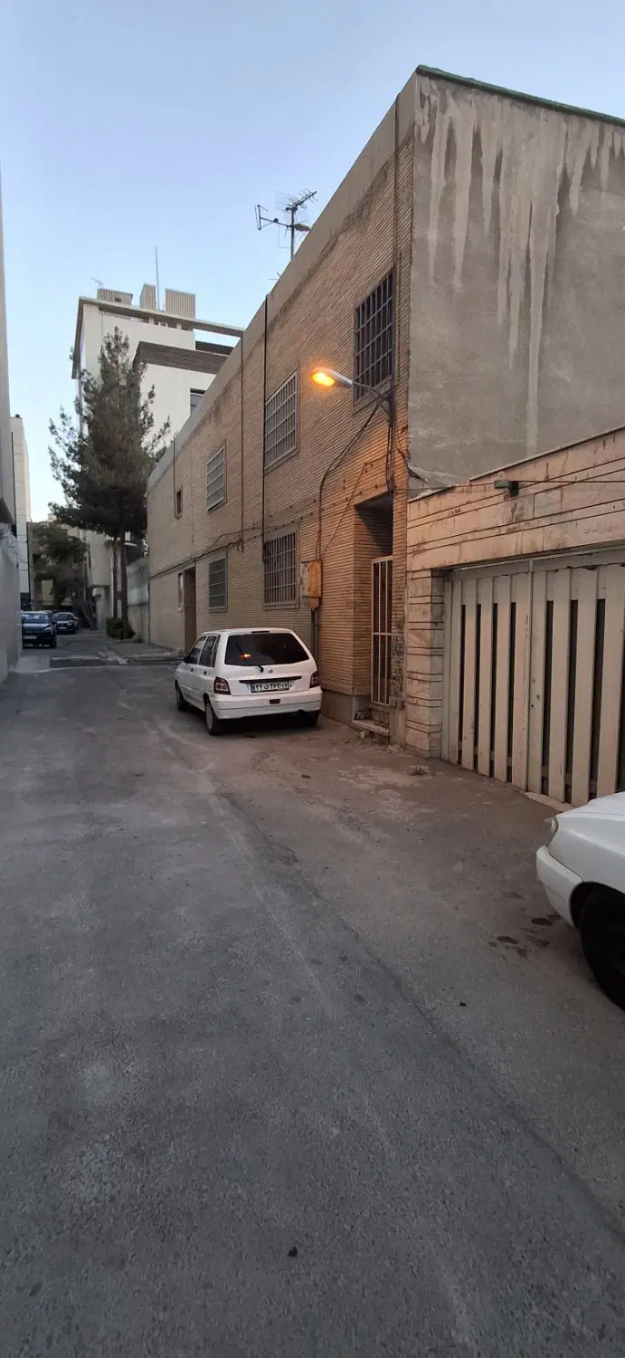 فروش کلنگی قابل سکونت