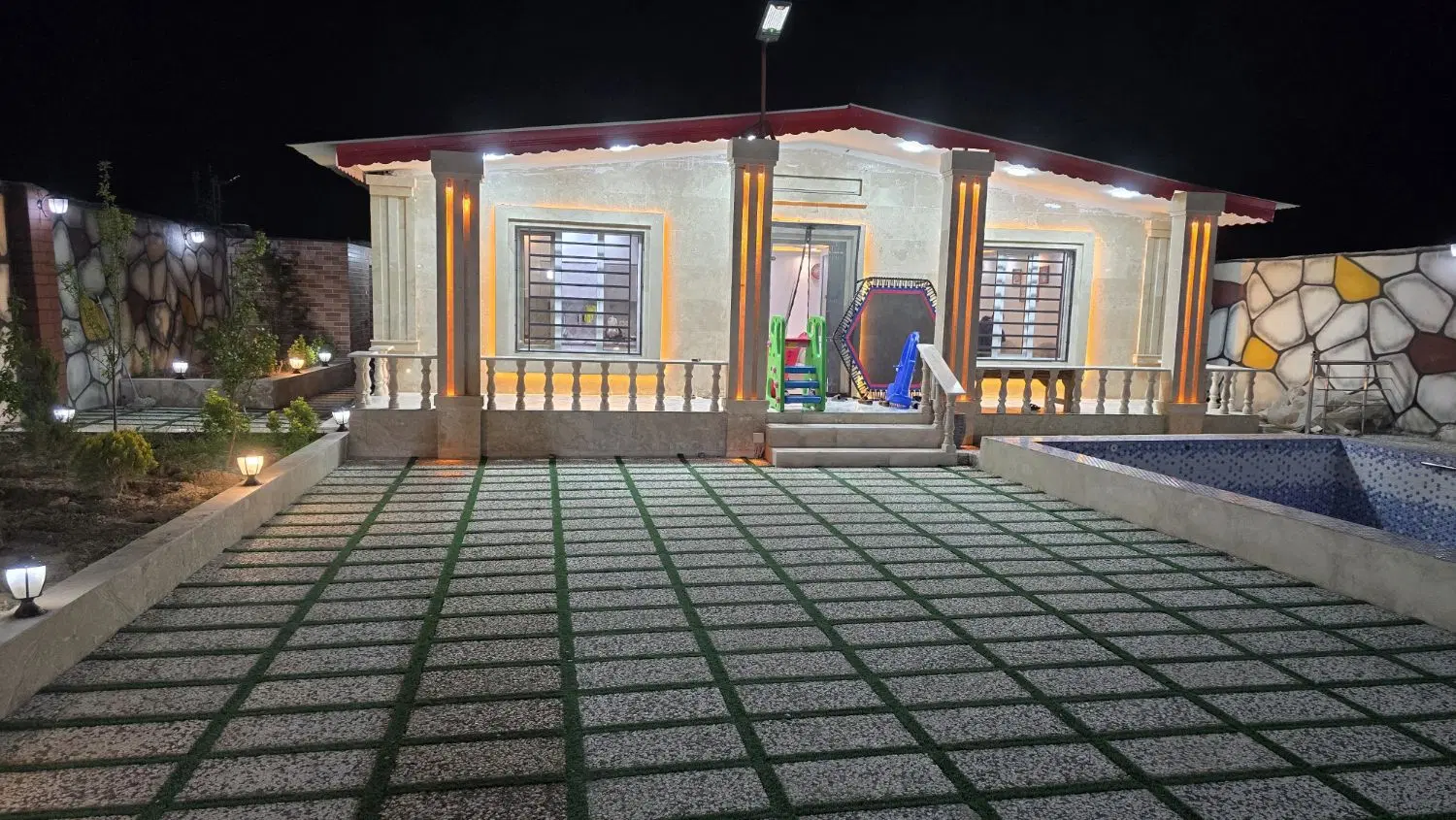 باغچه ویلا
