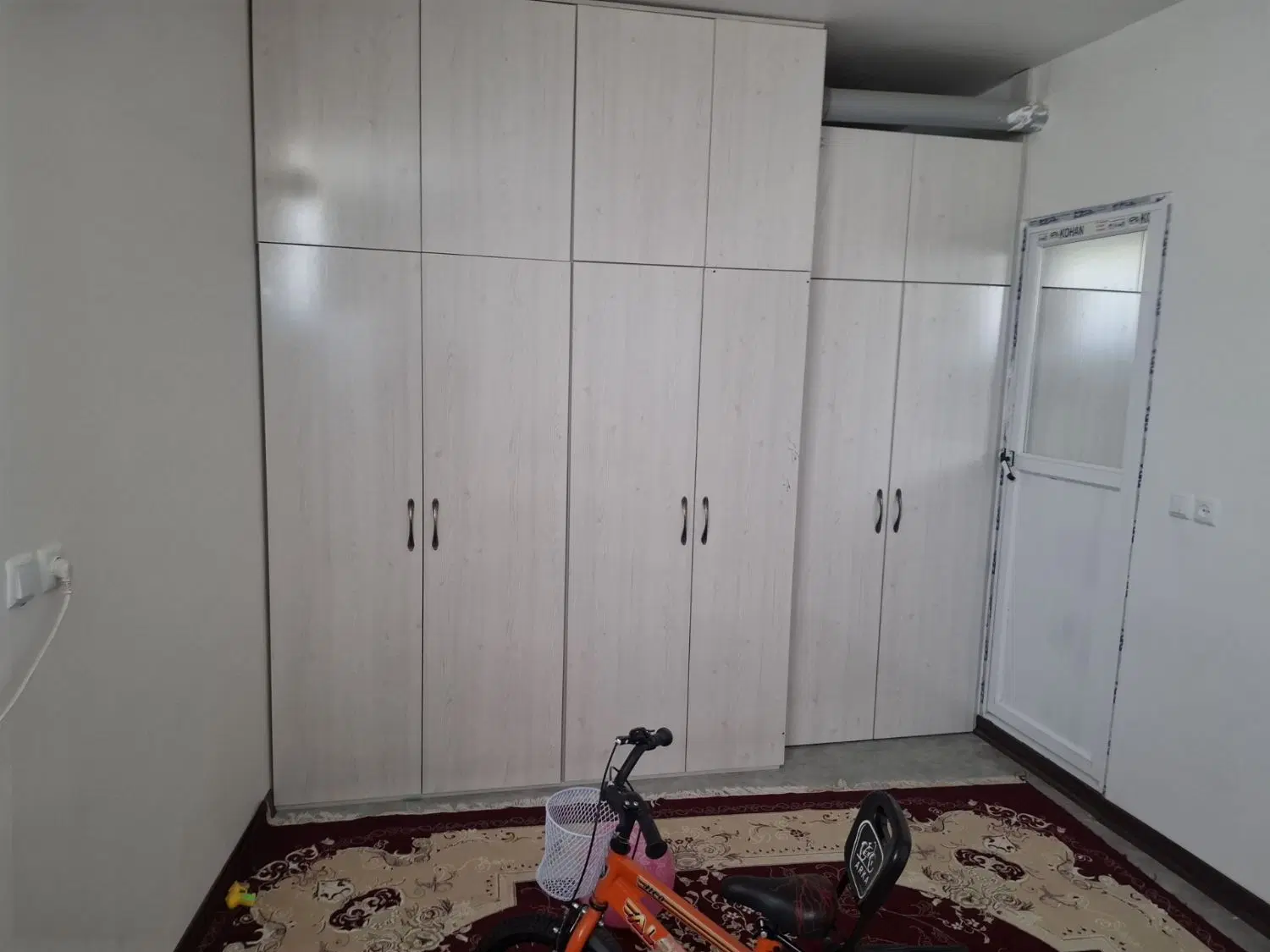 یک واحد مسکونی اتیشگاه نبوی منش