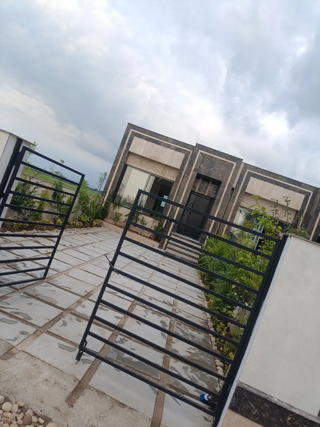 فروش دو دستگاه ویلا مدارک کامل