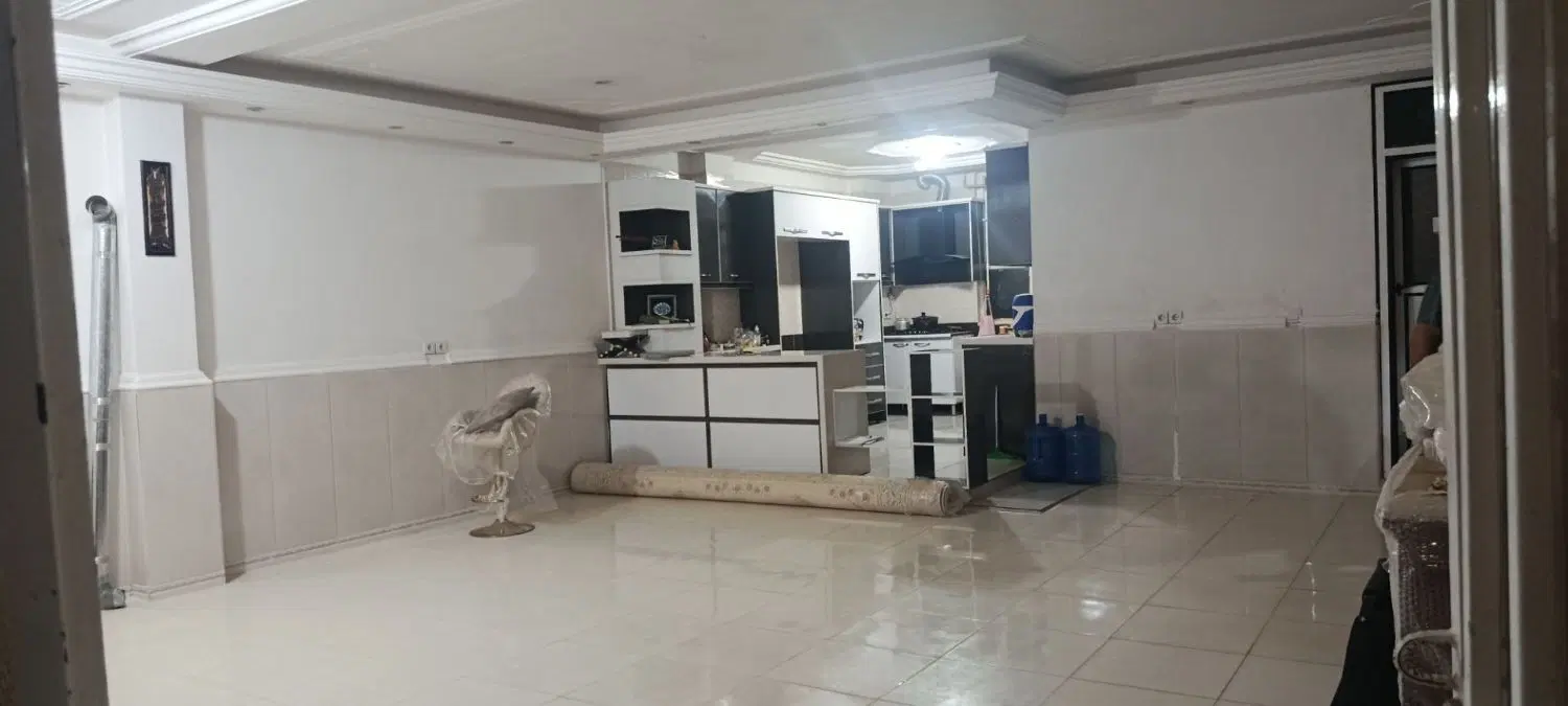 رهن و اجاره خانه ویلایی طبقه دوم پارکینگ دار