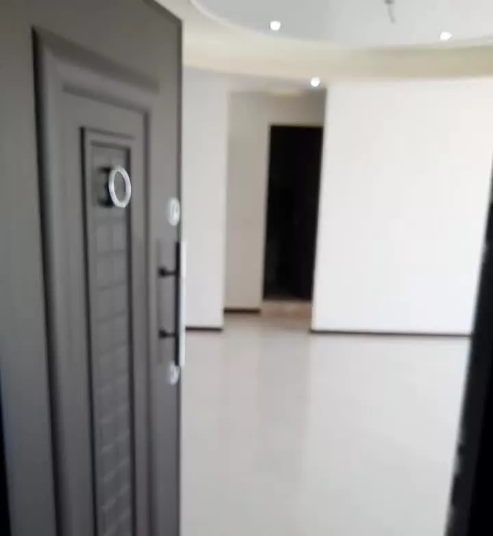 ۱۳۳ متر اپارتمان تازه ساخت فول
