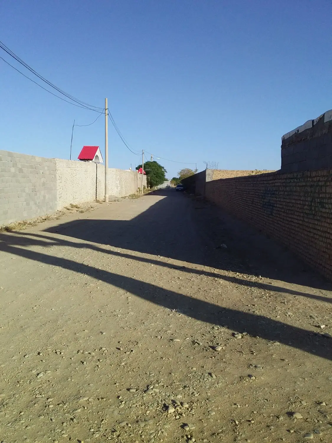 ۱۰۰۰ متر زمین ایجدان.