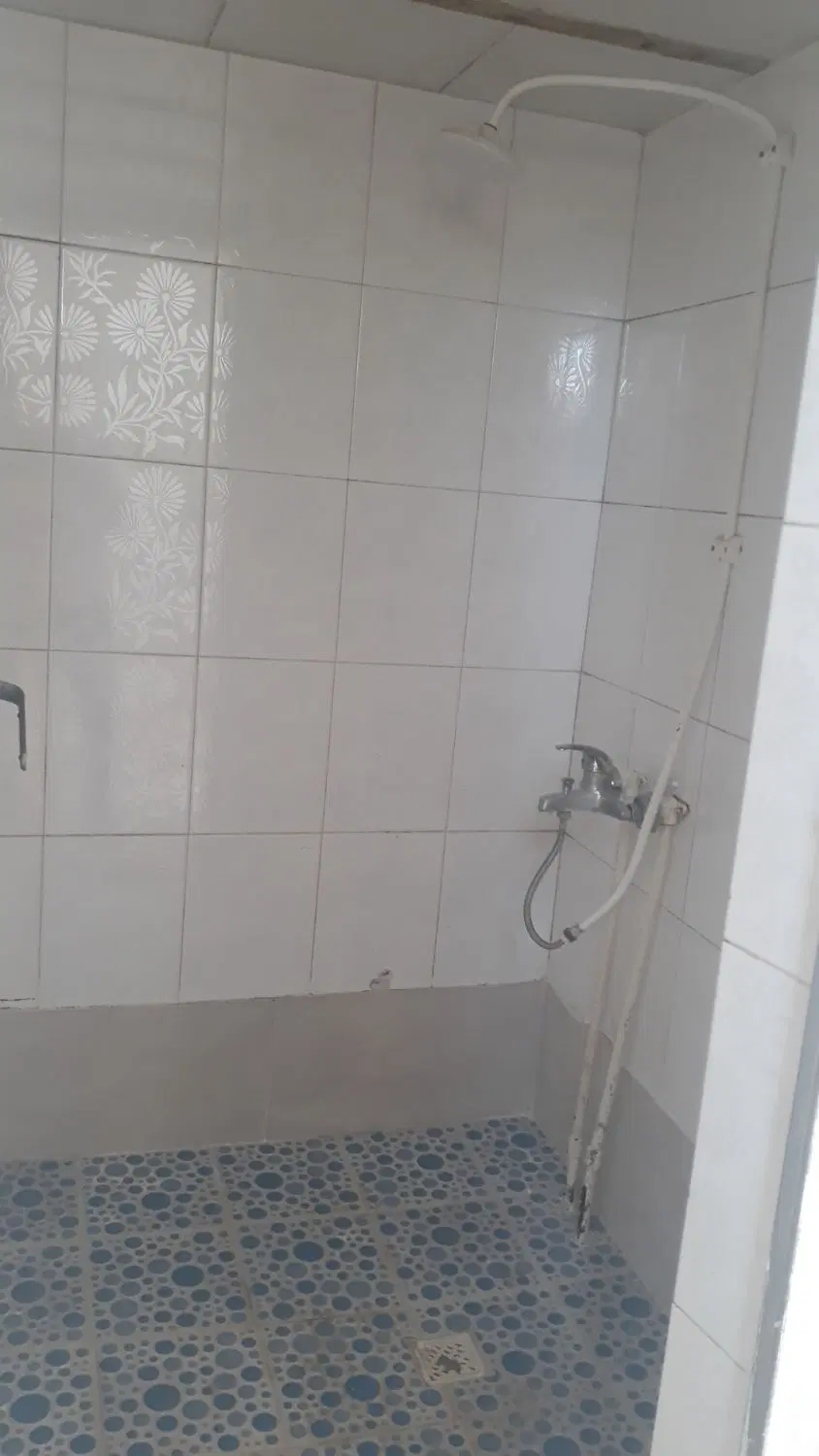 مسکونی ۷۵متری اجاره داده میشود