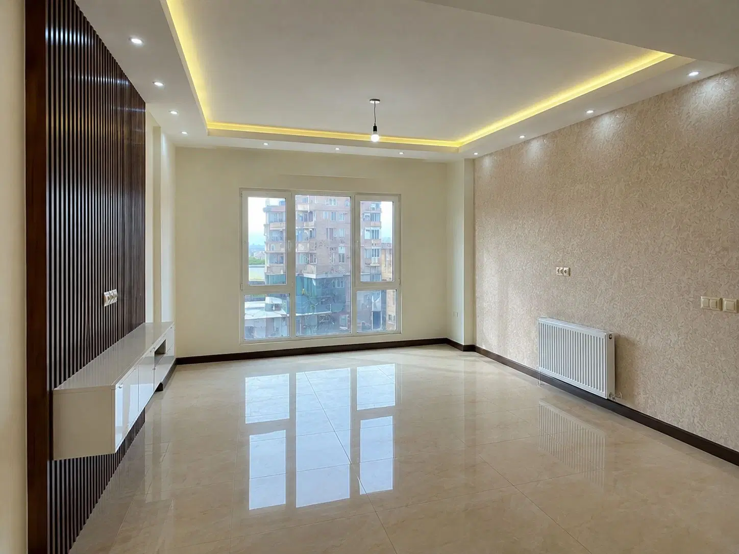 ۱۰۵مـتر لـوکس _ ۲ خـواب _ فـول امکانات _ قاسم آباد