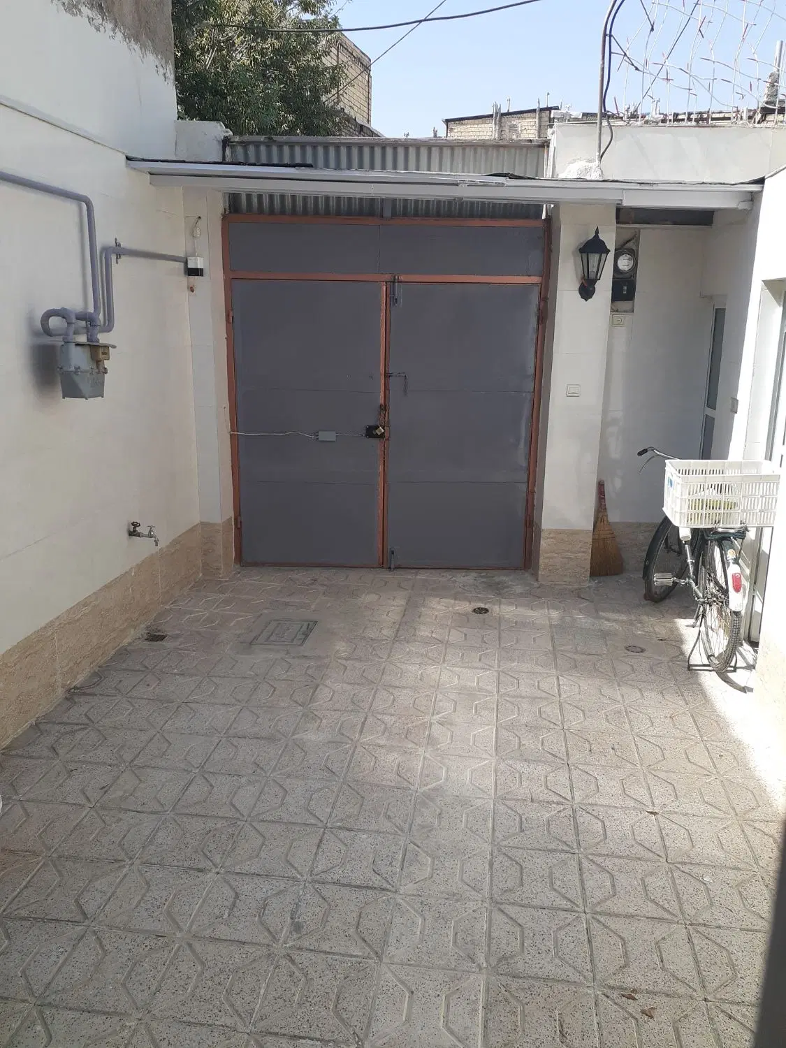 خانه‌‌ ویلایی‌ یک‌ طبقه‌