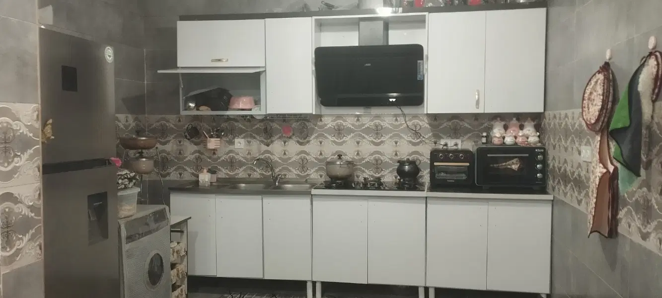 همخونه خانم بدون حاشیه