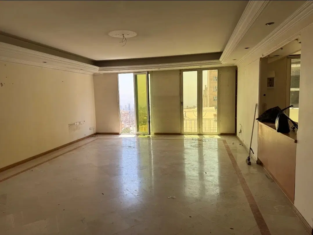 فروش ۱۷۴ متر ۳ خ ولنجک مناسب سرمایه‌گذاری