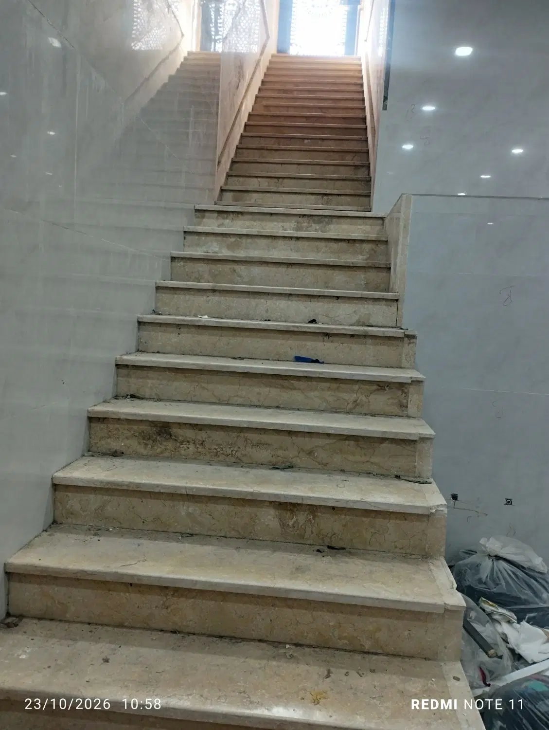 اجاره زیر زمین متراژ 138متر با ارتفاع 4،5 متر