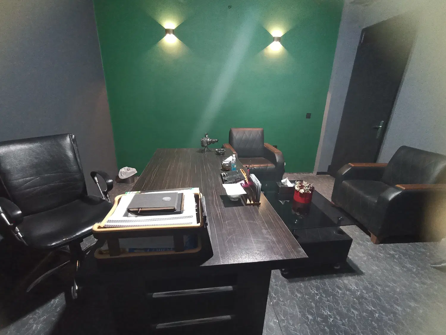 اجاره اتاق کار