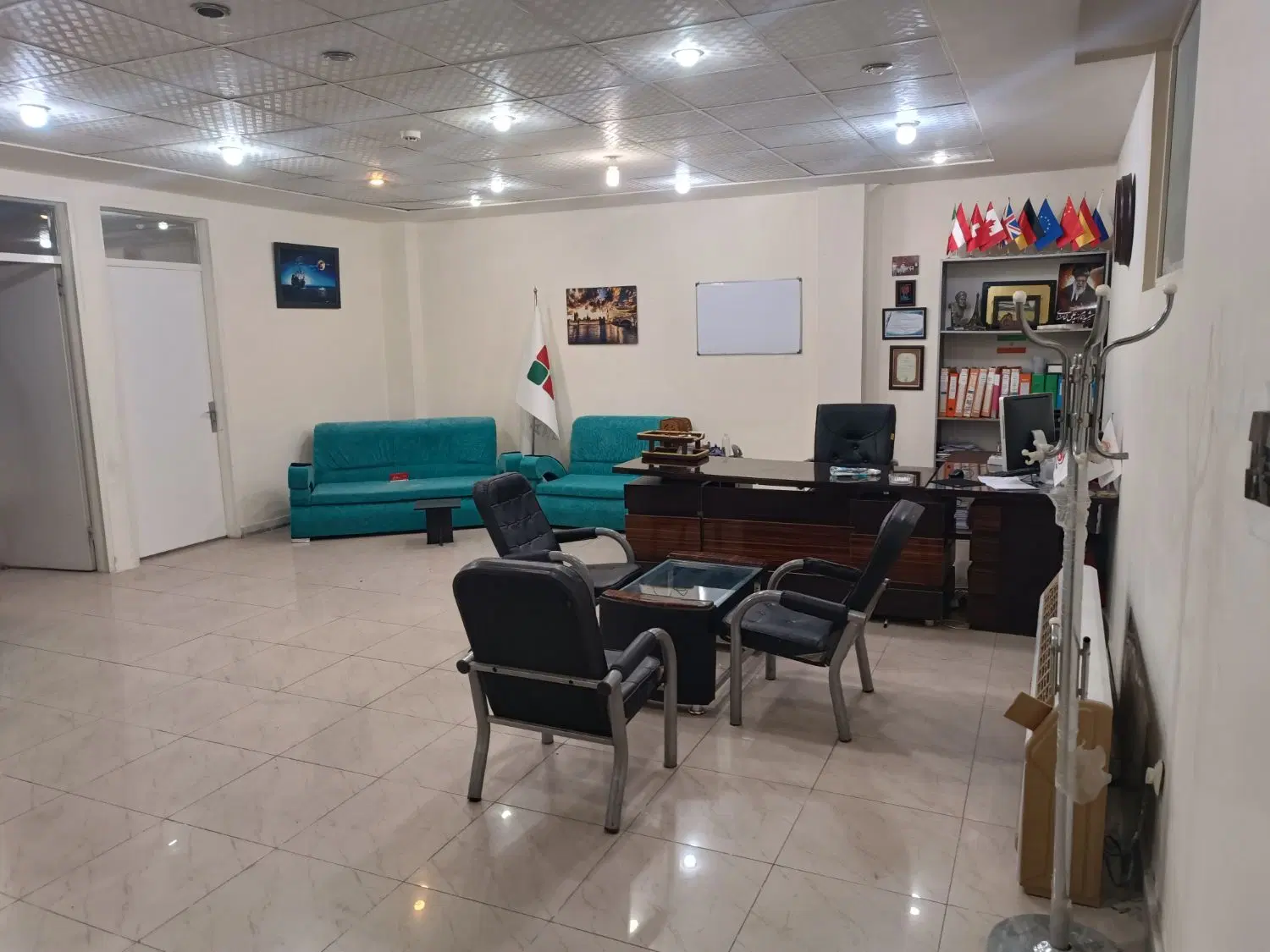 اجاره میز اداری در واحد اداری