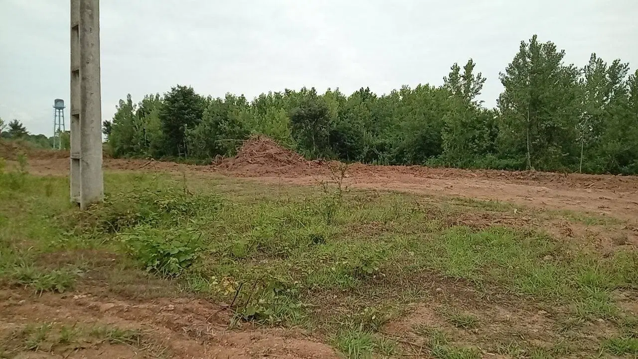 زمین ۳۰۰ متری، مناسب ساخت ویلا یا سرمایه گذاری