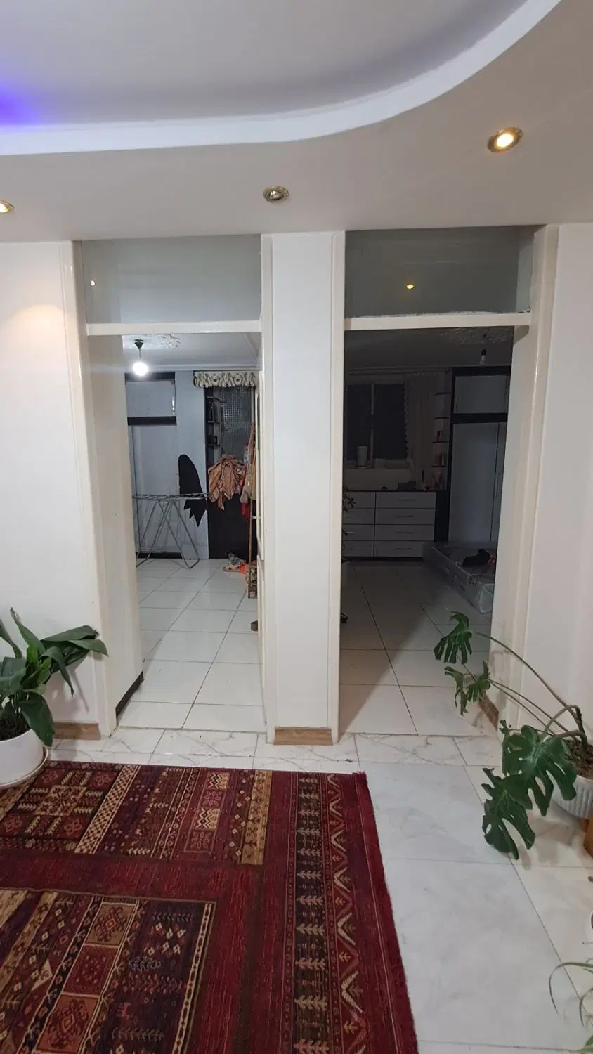 ۸۳ متری بازسازی کامل مجتمع گلها