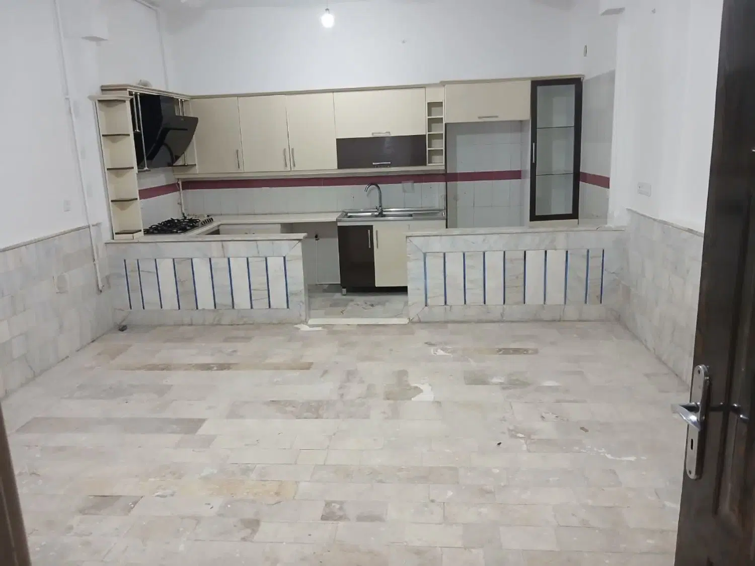 خانه همکف رهن تخلیه۱۰برج۷