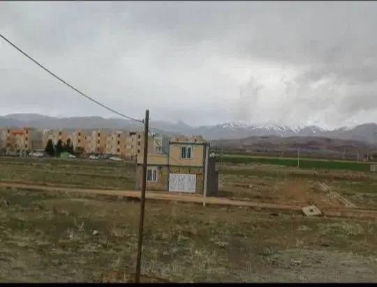 زمین ۲۰۰متری استادیوم سند تک برگ