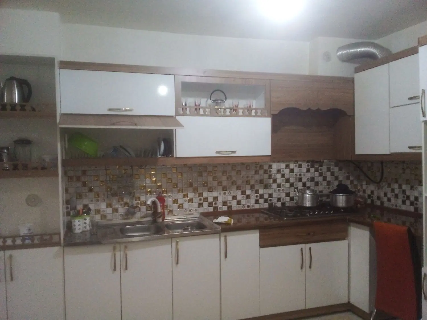 خونه در اتکا نیلوفر