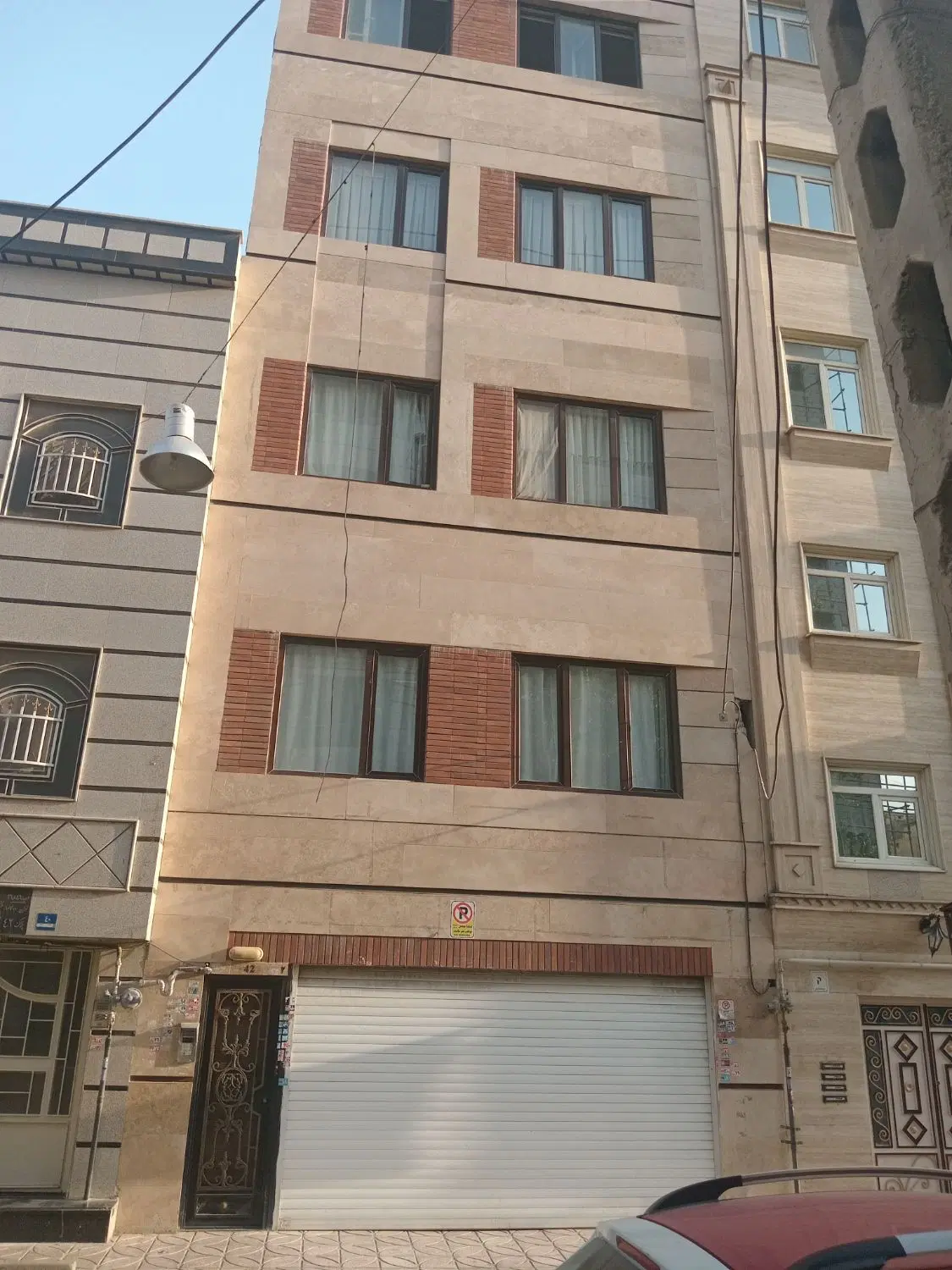 ۷۰ متری با پارکینگ