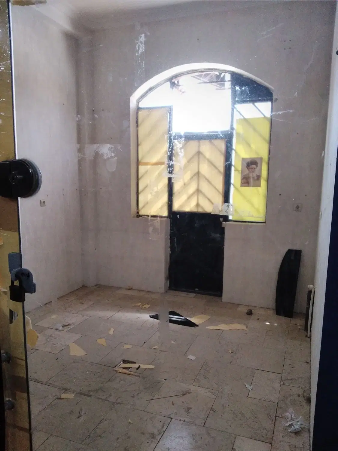 اجاره مغازه ۱۲ متری بازرچه امام حسین