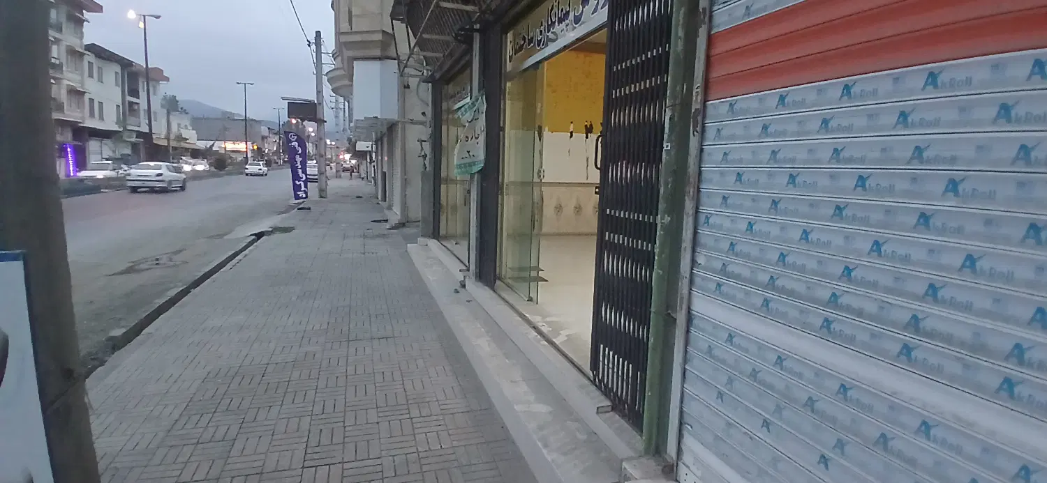 اجاره 2 دهنه مغازه 8 متر بر خیابان