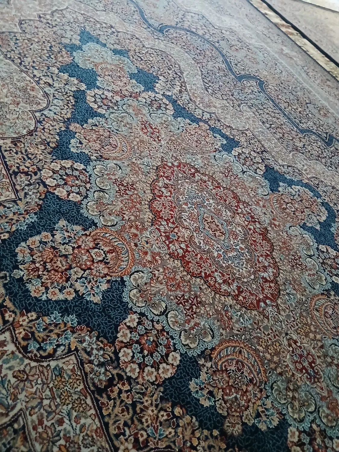 اجاره طبقه اول بلوار ولیعصر چهارراه سی متری
