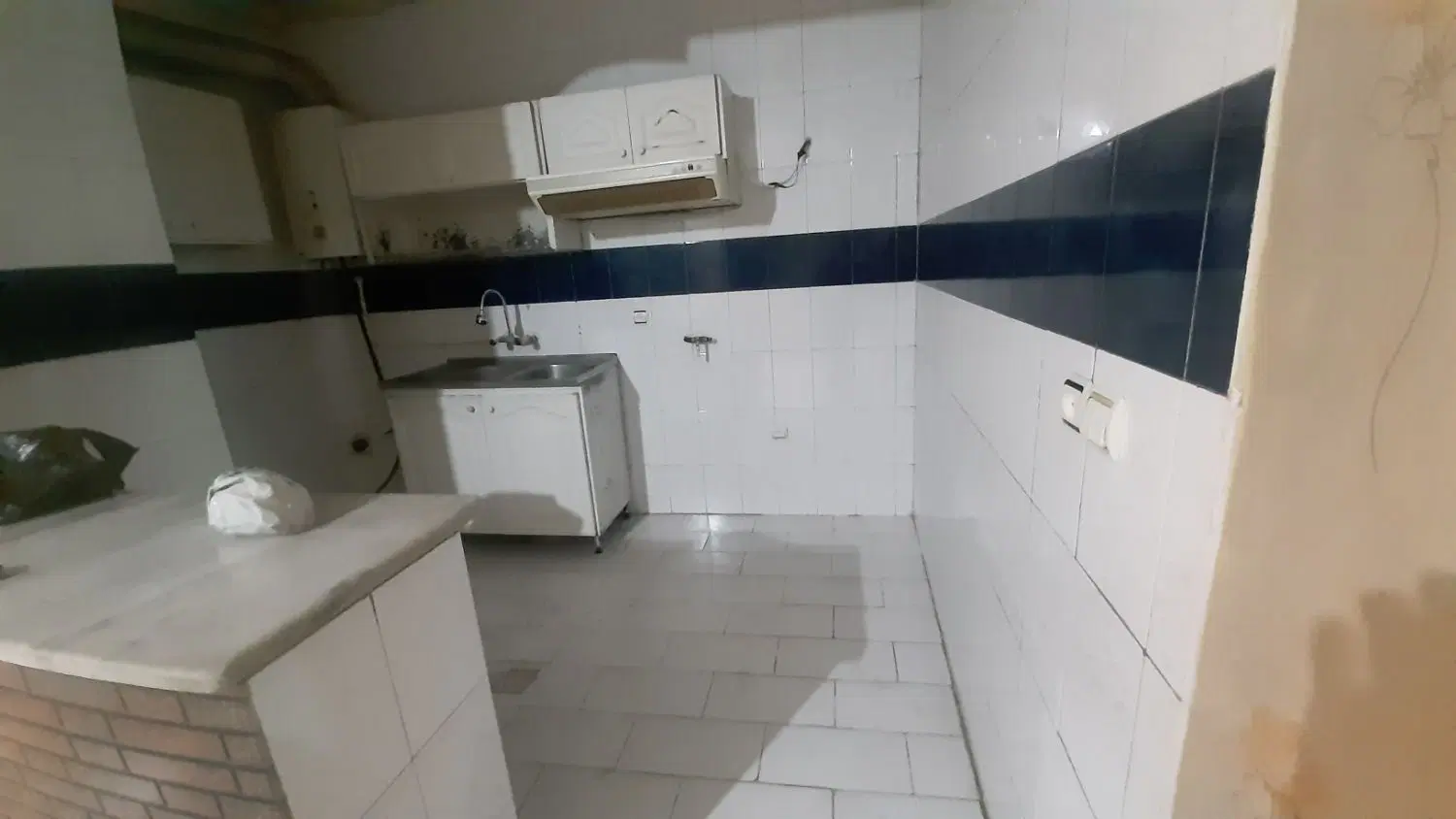 آپارتمان ۵۰ متری با پارکینگ انتهای جیحون